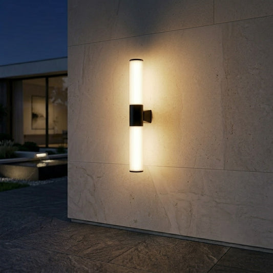 Linear Lumina Outdoor Wall Light