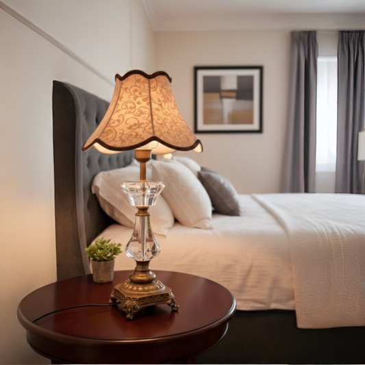 Classic Illumination Table Lamp
