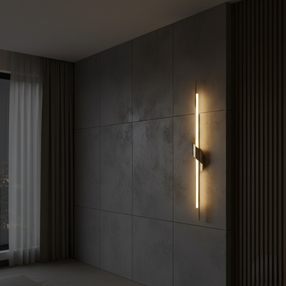 Luxurious Sleek Wall Light
