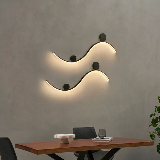 Modern Elegance Wall Light