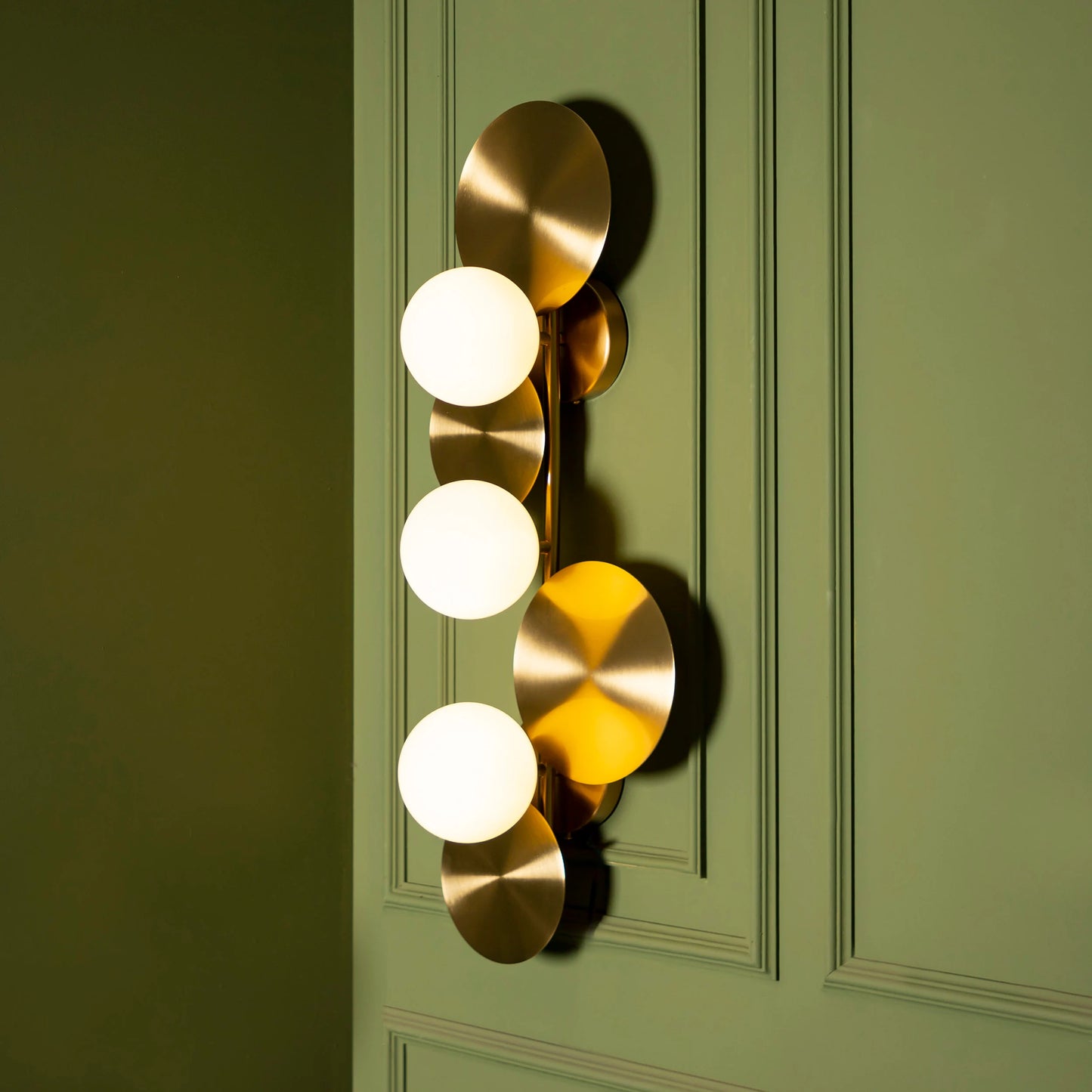 Vapor-Cloud Wall Light