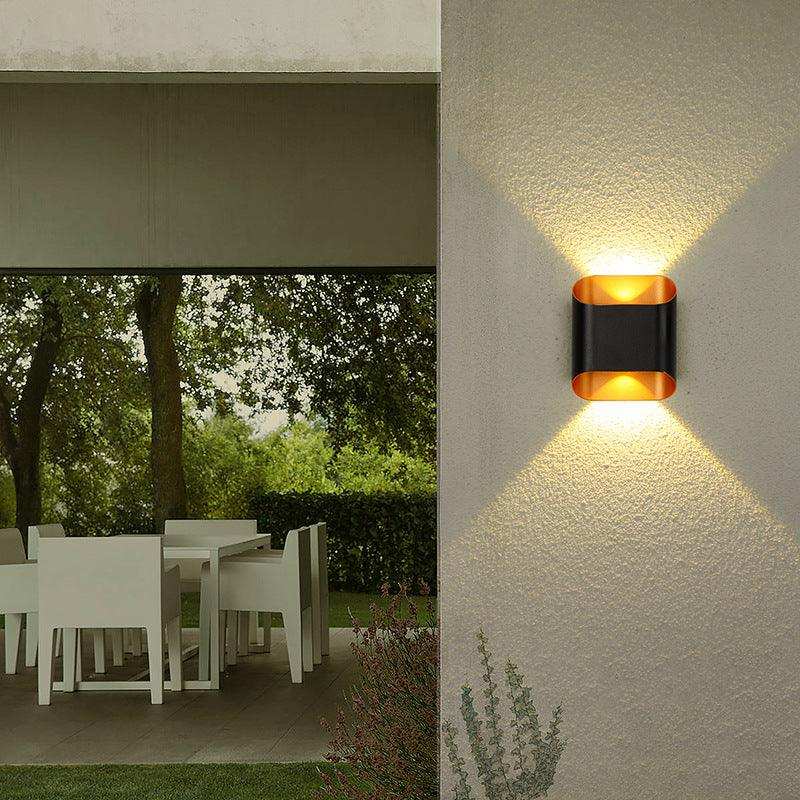 Outdoor Black Gold Wall Light