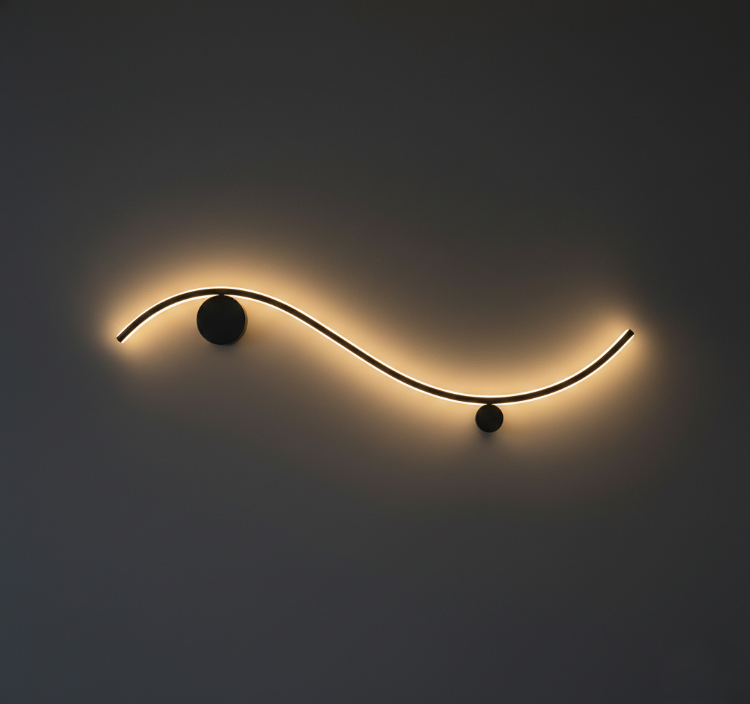 Modern Elegance Wall Light